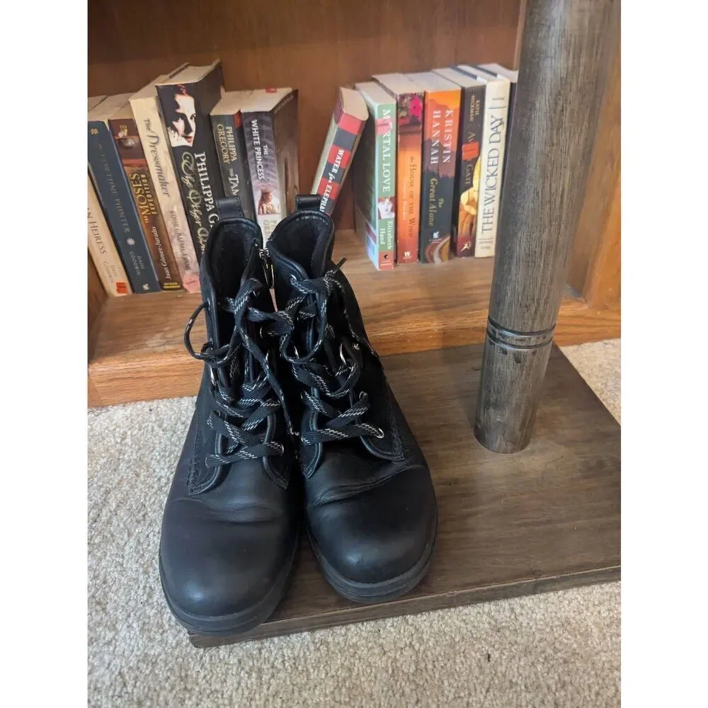 Ugg Womens Size 10 Hapsburg Hiker Black Waterproof Leather Suede Duck Rain Boots